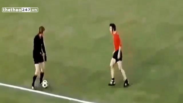 VIDEO: Pha lừa bóng hài hước và cái kết 'siêu bất ngờ'