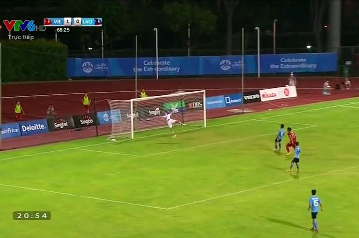 Video SEA Games 28: Tình huống cứu thua xuất thần của thủ môn U23 Lào