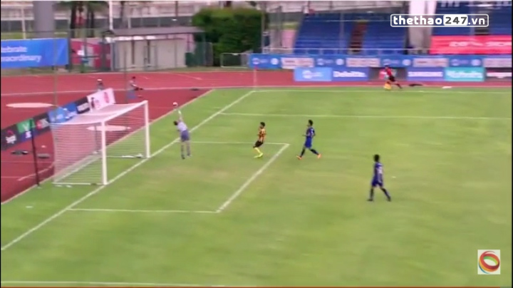 Video SEA Games 28: Pha cản phá xuất thần của thủ môn Thái Lan