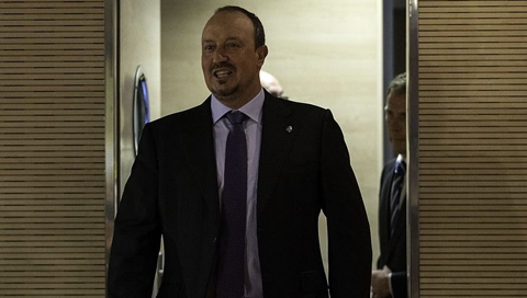 HLV Benitez muốn gây bất ngờ với tiền đạo của Chelsea