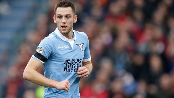 MU quan tâm bộ đôi của Lazio