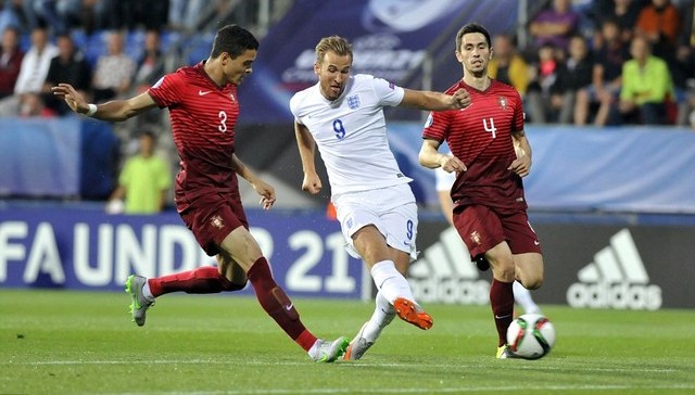 VIDEO: Harry Kane gây thất vọng lớn trong màu áo U21 Anh