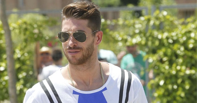 Real Madrid đồng ý bán Ramos với giá 'trên trời'