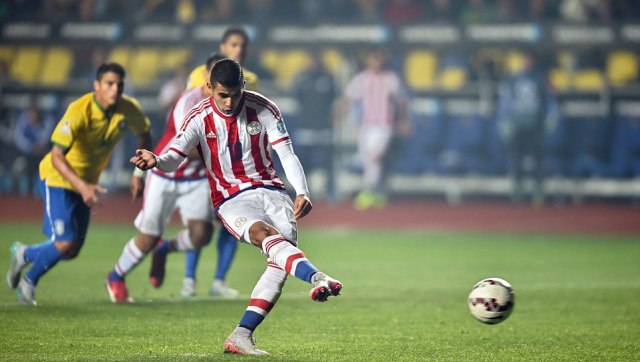 Video clip bàn thắng: Brazil 1-1 Paraguay - Selecao bị loại cay đắng