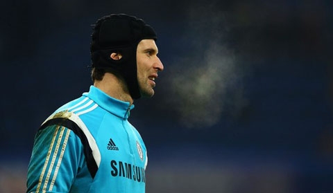 Cập bến Arsenal, Petr Cech bị dọa giết