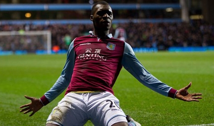 Từ chối Tottenham, Benteke muốn gia nhập Liverpool