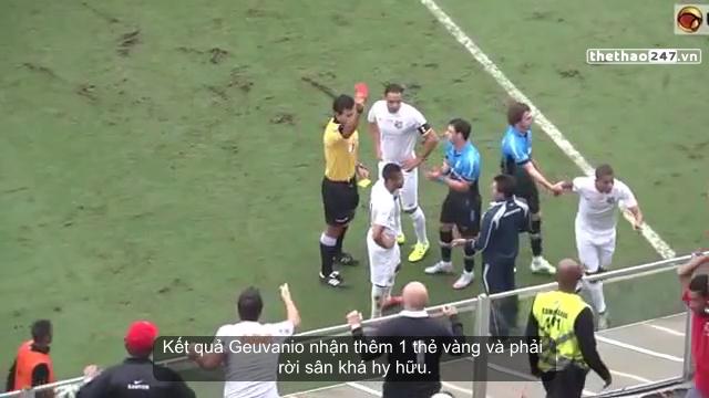 VIDEO: Cầu thủ Brazil nhận thẻ đỏ hy hữu trong lịch sử bóng đá