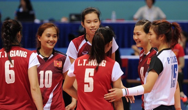 VIDEO: Đội tuyển bóng chuyền nữ chuẩn bị cho VTV Cup 2015
