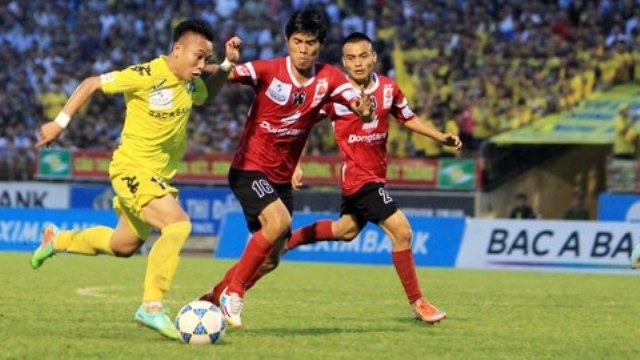 Video bàn thắng: SLNA 2-1 ĐTLA (V15 - V.League 2015)