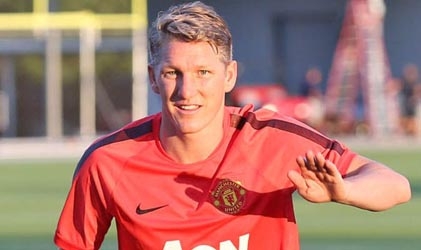 Schweinsteiger lớn tiếng thách thức Chelsea, Man City