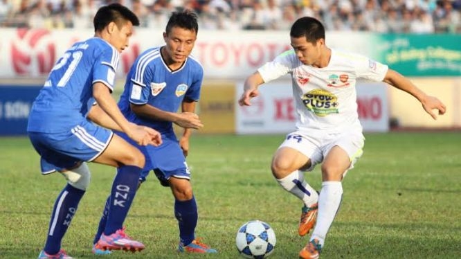 VIDEO: Màn trình diễn đáng thất vọng của Công Phượng ở vòng 16 V-League