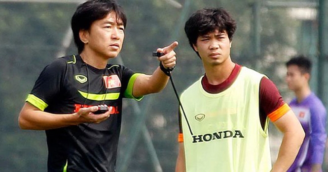 HLV Miura nói gì về việc triệu tập Công Phượng dự trận Man City?