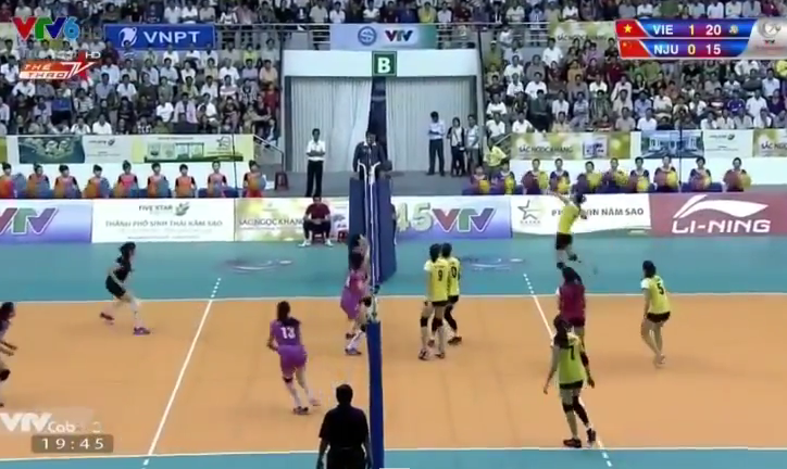 Video VTV Cup 2015: Pha tấn công đẹp mắt của Trần Thanh Thúy trước Nam Kinh