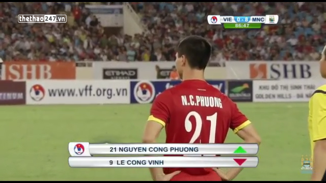 VIDEO: Khoảnh khắc thay người gây bất bình ở trận Việt Nam - Man City