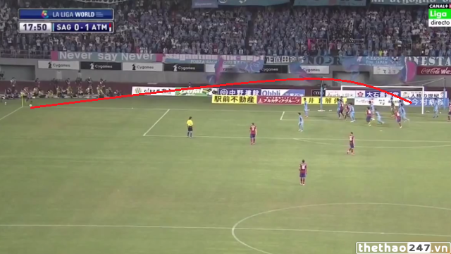 VIDE: Sao Atletico lập siêu phẩm bàn thắng từ chấm phạt góc