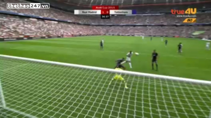 VIDEO: James Rodriguez đánh đầu mở tỉ số cho Real Madrid