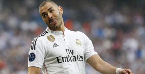 Fan Arsenal cầu cứu Karim Benzema