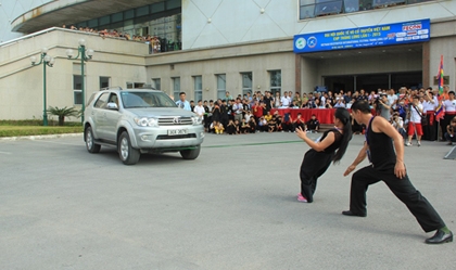 Những màn thử tài ấn tượng của võ cổ truyền Việt Nam