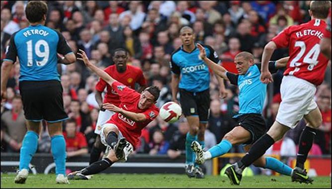 VIDEO: Bàn thắng để đời của 'gà son' Federico Macheda cho MU