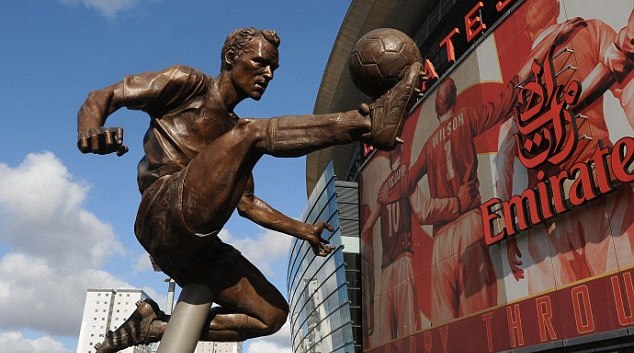 Góc Arsenal: Hai mươi năm một huyền thoại bất diệt