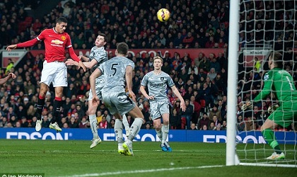 Cầu thủ Man United lập kỷ lục Guinness cùng Ronaldo và HLV Mourinho