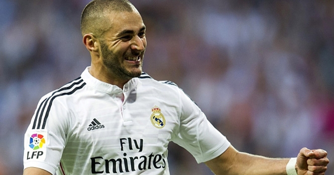 Benzema xát muối vào nỗi đau của Arsenal