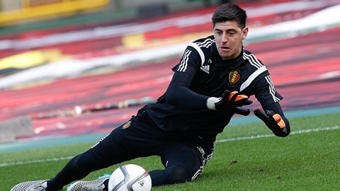 Chelsea nhận hung tin từ Thibaut Courtois