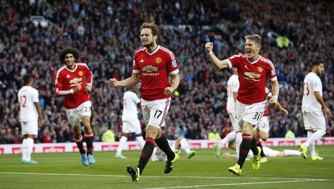Video bàn thắng: Man Utd 3-1 Liverpool (Vòng 5 Ngoại hạng Anh)