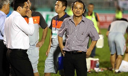 Bầu Đức phản pháo HLV Trần Bình Sự về nghi án mua điểm tại V-League
