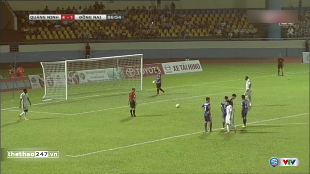VIDEO: Tình huống sút hỏng phạt đền hy hữu của cầu thủ V-League