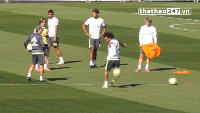 VIDEO: Marcelo trình diễn kỹ thuật lạ mắt trong buổi tập