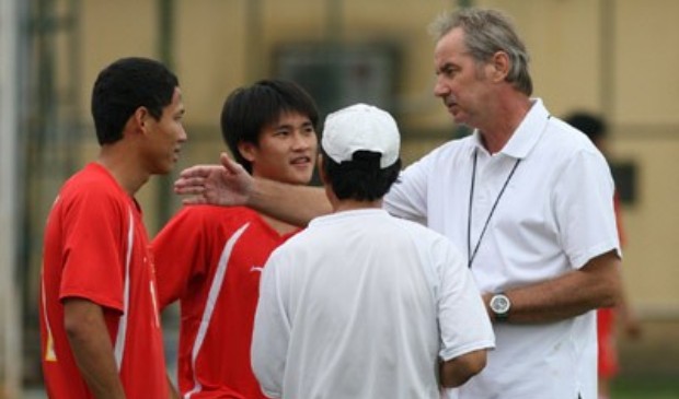 VIDEO: HLV Alfred Riedl và duyên tình sâu đậm với Việt Nam
