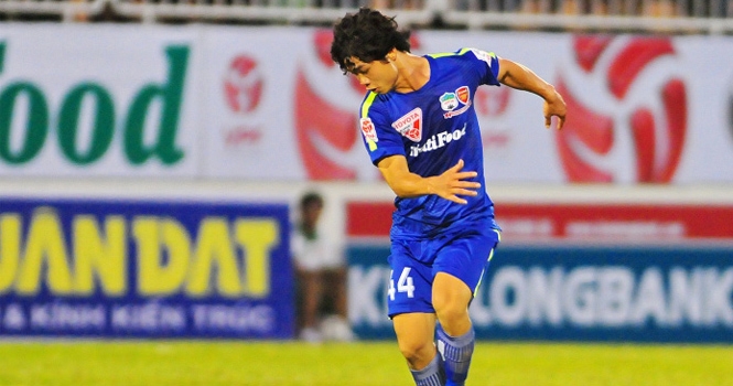 Công Phượng kiếm tiền tỉ cho HAGL ở V-League 2015
