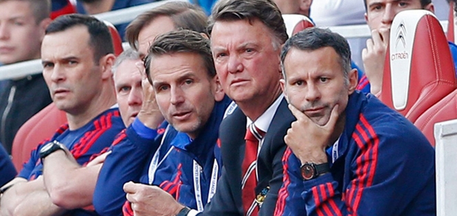 HLV Van Gaal sốc nặng sau trận thua Arsenal