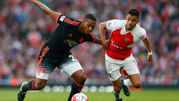 VIDEO: Alexis Sanchez đã hành hạ hàng thủ Man Utd như thế nào