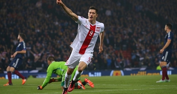 Điều gì giúp “sát thủ” Robert Lewandowski thăng hoa?