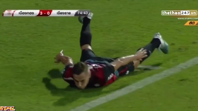 VIDEO: Màn ăn mừng bàn thắng trơ trẽn chưa từng thấy tại Thai League