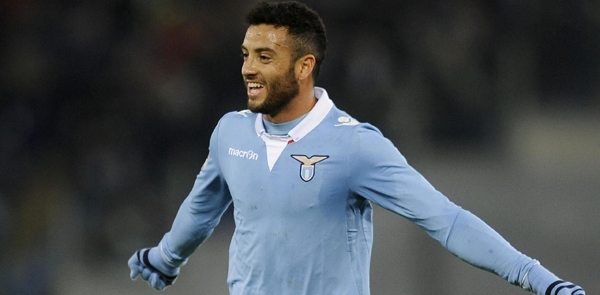 Tiền vệ hàng đầu của Lazio sáng cửa tới M.U