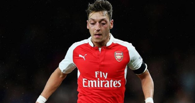 Mesut Ozil: 'Vua kiến tạo' của Premier League
