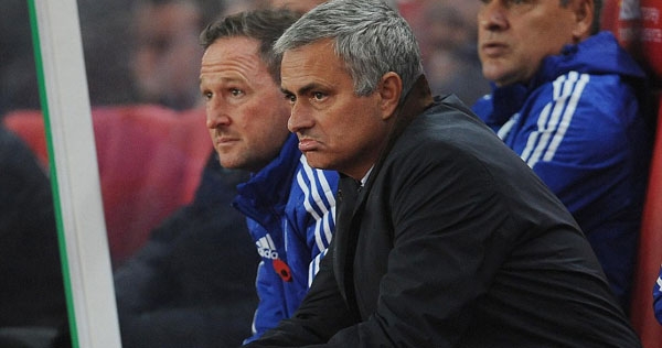 Mourinho nói gì sau khi bị loại khỏi Cúp Liên đoàn Anh