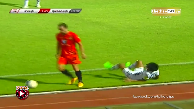 VIDEO: Cầu thủ Thái trả giá vì tắc bóng sai kỹ thuật ở Thái League