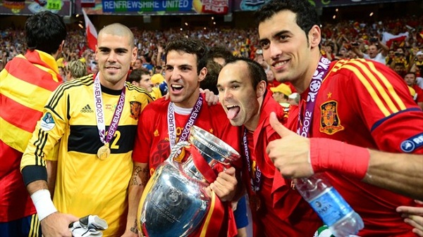 Barca ‘nguy kịch’ trước thềm Siêu kinh điển