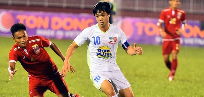 Chuyện cũ 2014: Khán giả cổ vũ U21 VN hay HAGL?