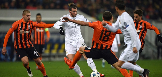 Real Madrid suýt tuột chiến thắng vì 'thảm họa hàng thủ'