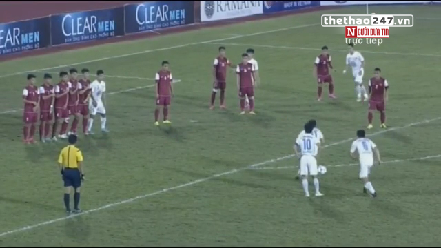 VIDEO: Công Phượng sút phạt đẳng cấp mở tỷ số cho U21 HAGL