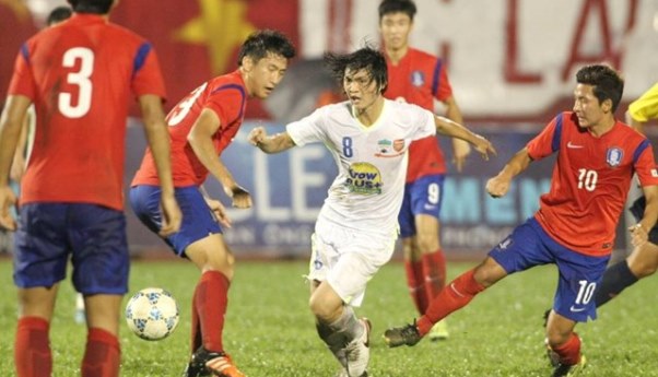 VIDEO: Màn trình diễn của Tuấn Anh trước U19 Hàn Quốc