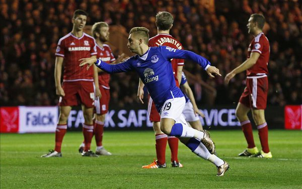 VIDEO: Cựu thần đồng Barca độc diễn ghi bàn ấn tượng trong màu áo Everton