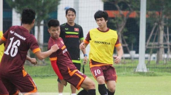 VIDEO: Buổi tập cường độ cao của U23 Việt Nam ngày 3/12