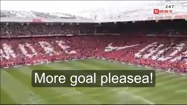 VIDEO: CĐV MU từng giăng biểu ngữ đòi CLB ghi nhiều bàn thời Sir Alex