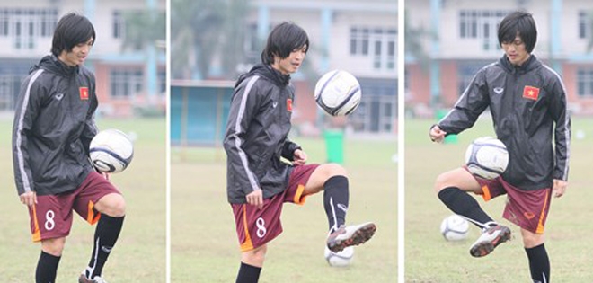 Tuấn Anh phô diễn kỹ thuật trong ngày đầu tập cùng U23 VN